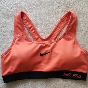 Nike Pro Sports Bra
